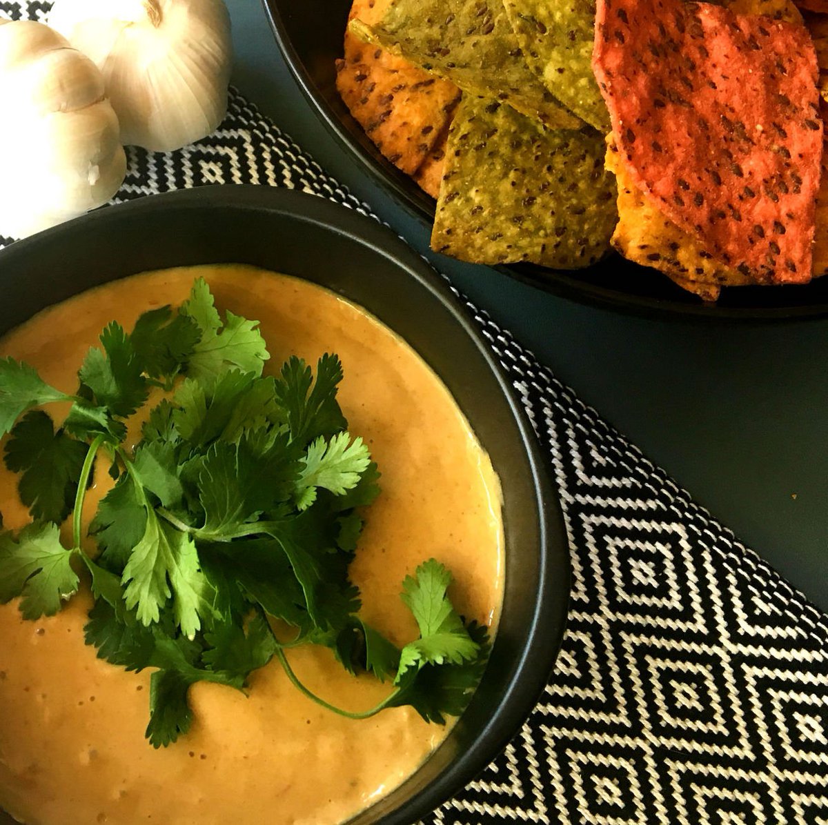 ThisThatKitchen's tweet photo. Not all addictions are bad - we are 100% addicted to this 20-MINUTE VEGAN QUESO recipe and we aren't mad about it! Link to the recipe: https://t.co/XuEnQv6av3
.
#vegan #dairyfree #vegancheese #GoVegan #vegancommunity #nondairy #plantbased #veganism #veganfood #veganrecipe #easy https://t.co/jwzs8Mti2E