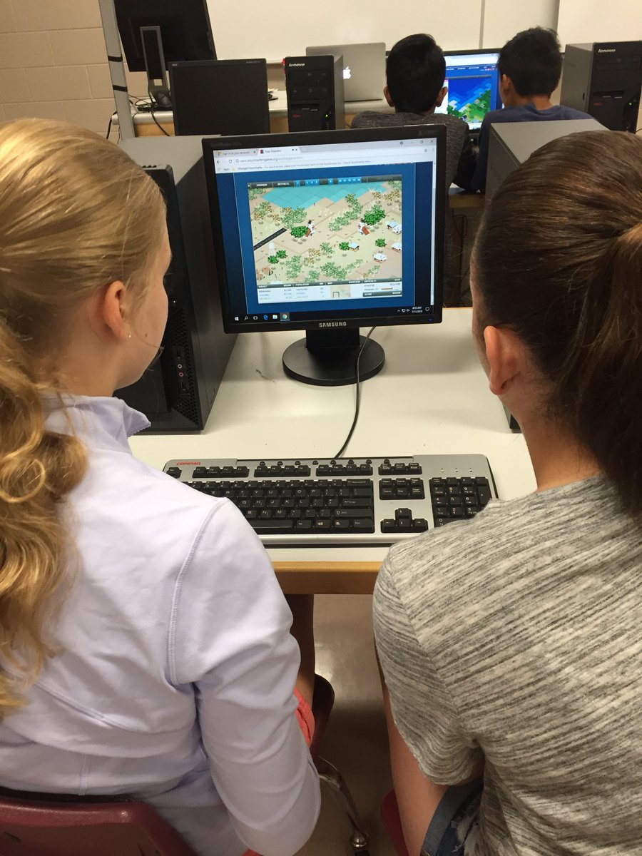 JDDASILVA2's tweet photo. Learning how to prepare for natural disasters this morning!! #ISDR #Stopdisasters #21stcenturylearner #LDCSBSummerSchool @ldcsbSS https://t.co/6LMR4QJWjB