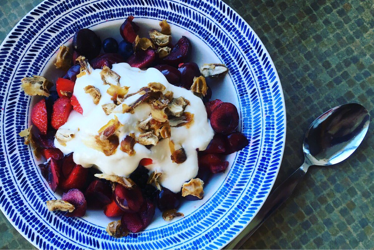 CavemanCompany's tweet photo. We always eat seasonally and at this time of year there’s no better time to fill up on those beautiful ripe tasty berries 🍒🍓🍇 This morning I had Strawberries, Blackberries, Blueberries and cherries with full fat thick Greek yogurt sprinkled with a crushed Sokari date 🔥 https://t.co/wudJpcNUA4