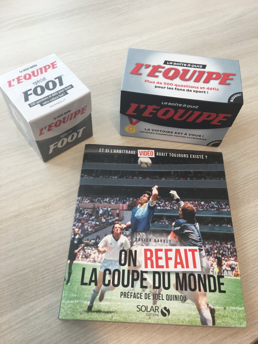 lequipedegreg's tweet photo. 🚨On révise sa Coupe du Monde ! 📖⚽️

Tentez de remporter :

- "On refait la Coupe du Monde" de Joël Quiniou 
- La mini-boîte à questions Spécial Foot L'Equipe
- La boîte à quiz L'Equipe 

➡️RT+FOLLOW @lequipedestelle 😍

#EDE @lachainelequipe  #worldcup #BleusEnFinale https://t.co/zh4HDDvxWP