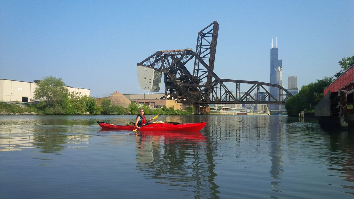 MayorRahm's tweet image. .@REI is relocating its Lincoln Park store to a larger, two-story location on the banks of the Chicago River’s North Branch to better connect residents to the outdoors! The new retail space will offer kayak + paddleboard rentals with direct access to the River. #BuildingonBurnham