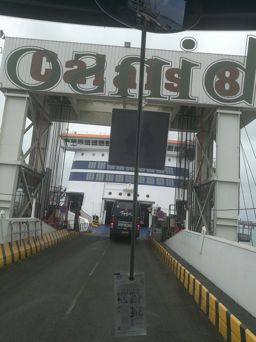 RAWLanguages's tweet photo. Boarding an earlier ferry. Currently slightly ahead of schedule! https://t.co/GhjhgW6jMd
