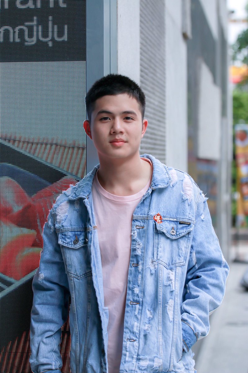 cuteguythailand's tweet image. มันเป็นเรื่องแฟชั่น ซึ่งชั้นไม่เข้าจัยยยยย😭☺️😂 #เสื้อจะขาดไปไหม @4wheelsss #โฟร์วิล  อสช ม.6 ⚪️🔴 #turbomodel #cuteguythailand