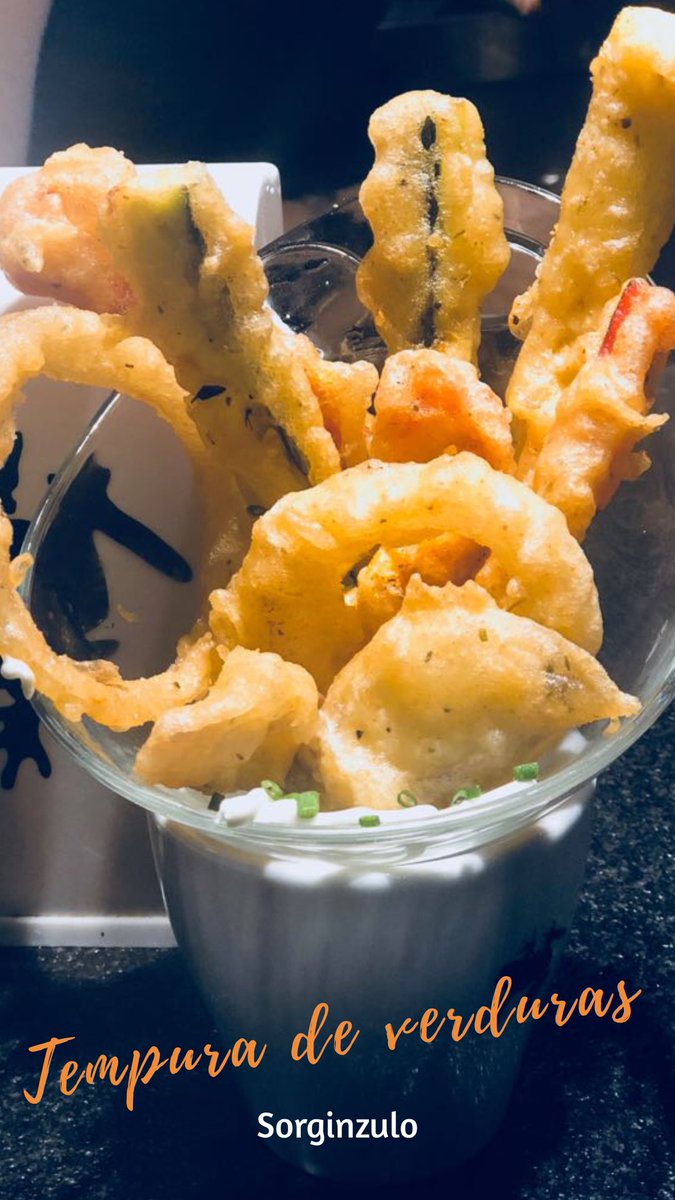 pintxosypotes's tweet photo. Desde Sorginzulo #Santutxu TEMPURA DE VERDURITAS DE TEMPORADA 🥦🥒 #ñam https://t.co/aCMvt27ACL