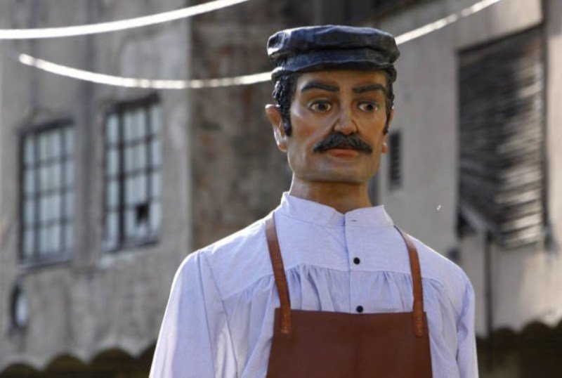 Aquest dissabte a les 17h, farem una #visitateatralitzada de la mà d'un jove adober que ens explicarà com eren les pelleries vigatanes utilitzant el museu com escenari 👉🏽bit.ly/2mauiBu