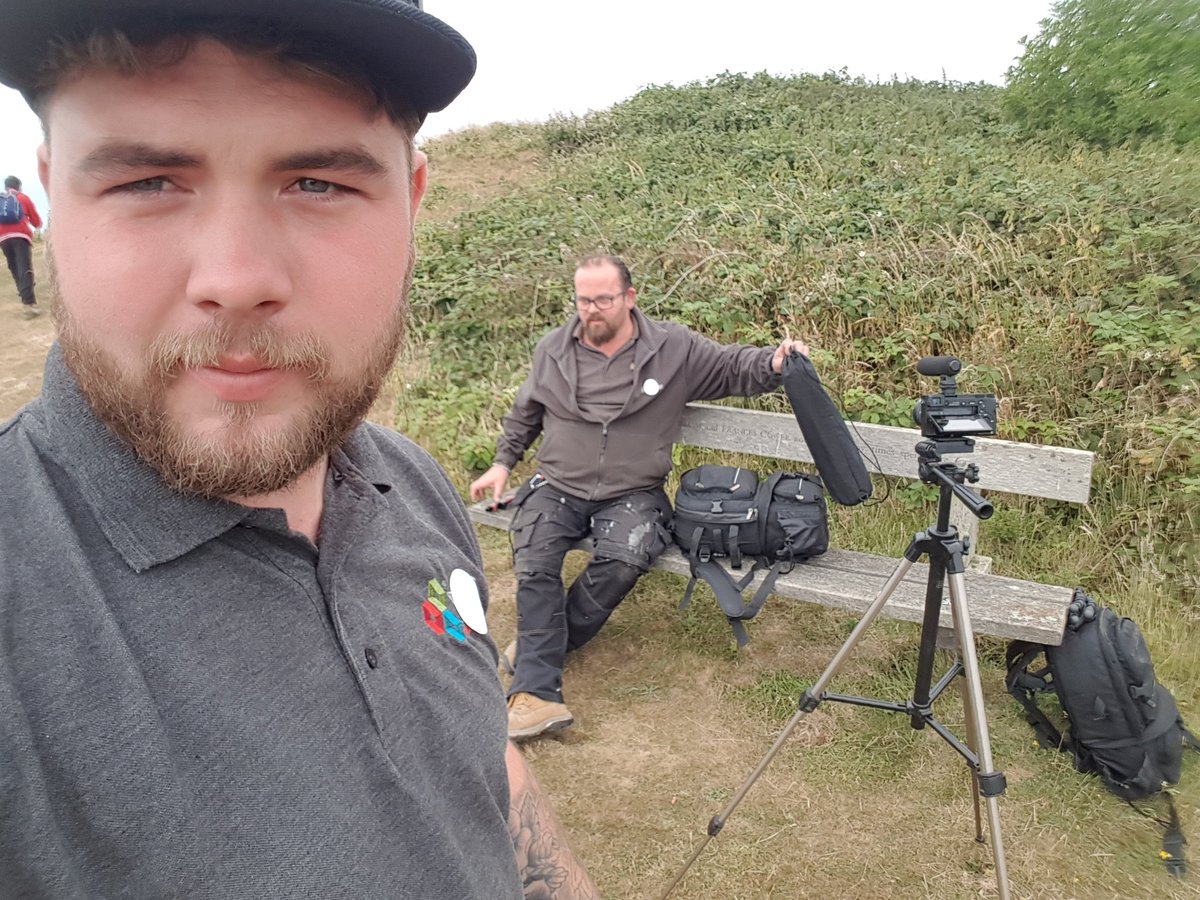 TheRickDanShow1's tweet photo. All set up for what's in the bag videos being uploaded tonight/tomorrow. #hype #YouTube #vlogger #moviemaker #vanlife #SonyAlpha #friends #funny #famous #ENG #England #love2shoot #SONY #fujifilm #YouTubers #Hastings #wildlife #WildlifeWednesday #jessops https://t.co/fYuHbehcfB