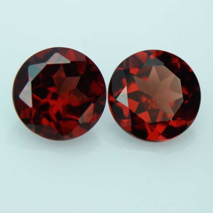 ngugimuthoni's tweet photo. Kenya is endowed with a wide variety of gemstones. Most of the gemstones are found in the Neoproterozoic Mozambique Belt. 

The belt producing most gemstones is the Taita Taveta Belt.Other occurrences are found in Samburu,West Pokot, Turkana, Embu, Isiolo,Marsabit &amp; Baringo 🇰🇪 https://t.co/a0pmmphgmP