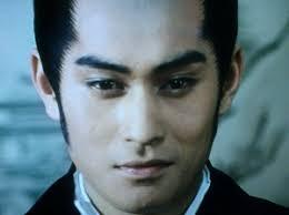 ばっしぃ 若いころの松平健とトキオの長瀬智也 完全に一致では無いのだが何となく似てる