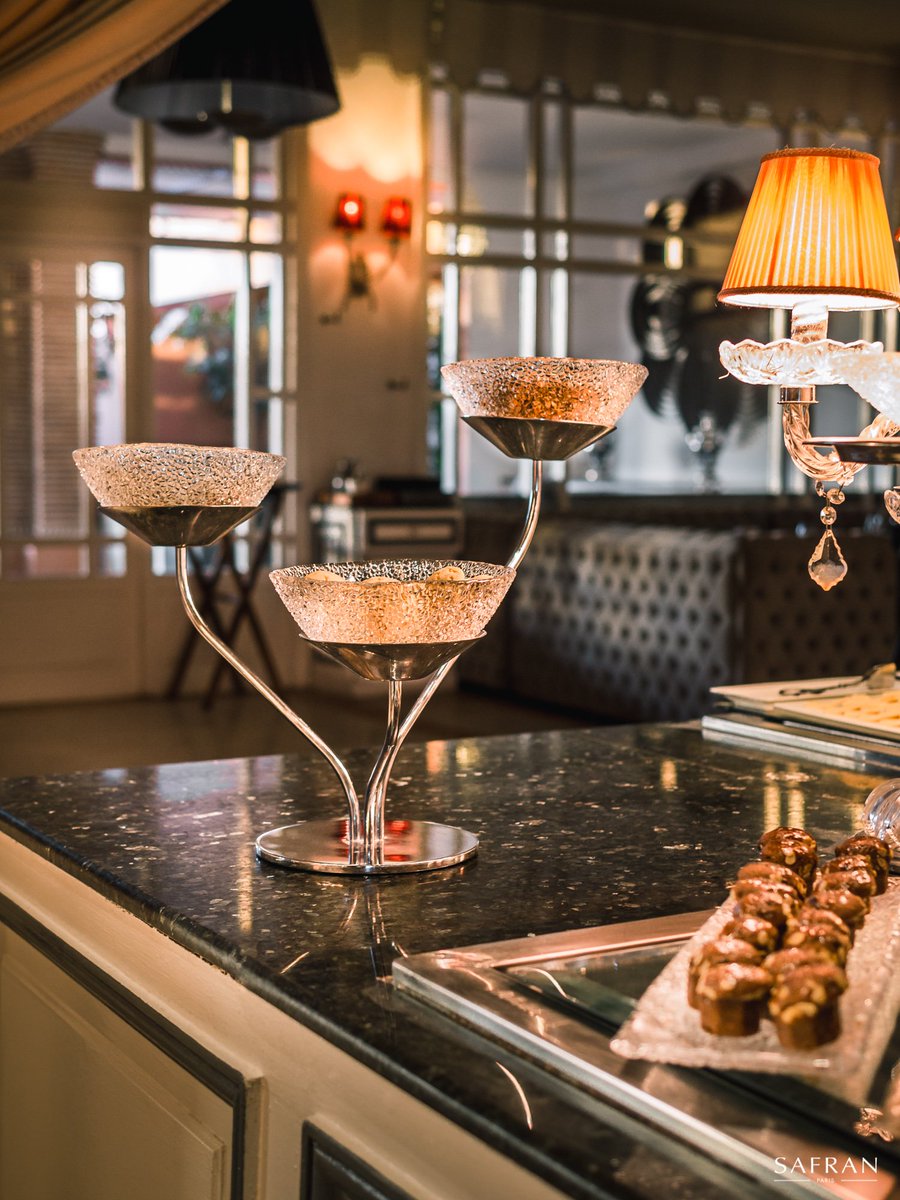 Safran_Paris's tweet photo. Give style and volume to your buffets with our Amazonia stand in 3 and 5 branches. Here as accessory, our Crystal bowls.

Sofitel Marrakech Palais Impérial
@SofitelRAKImp

#SafranParis #luxuryhotel #buffet  #Amazonia #finedining #resort #vacation #breakfast #Sofitelmarrakech https://t.co/hXVgEgTRNE