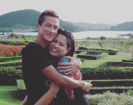 'We promised we would use the same breath': Widow of former Thai Navy diver who ran out of oxygen during #ThaiCaveRescue mission str.sg/oQsc