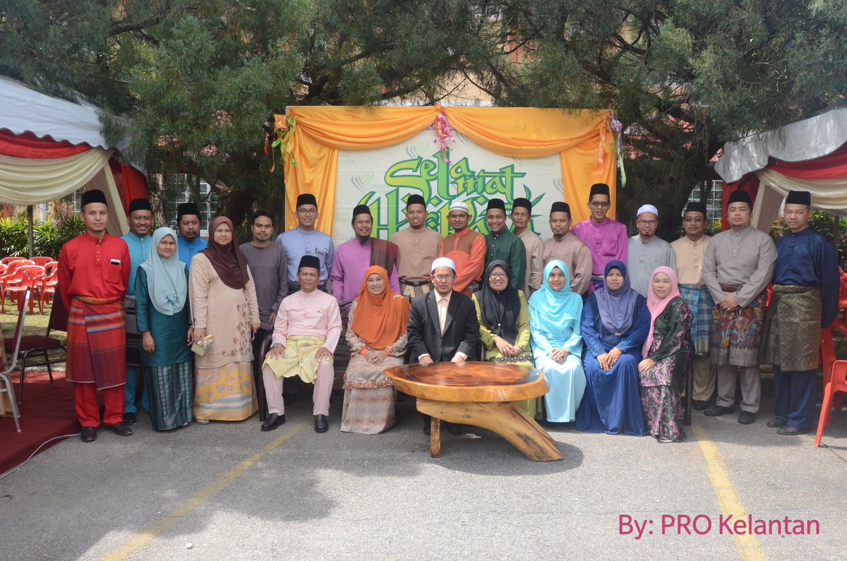 myDOA_Kelantan's tweet photo. Jamuan Hari Raya Jabatan Pertanian Kelantan.Semoga dpt mengeratkan hubungan &amp; sebagai tanda kesyukuran kpd Allah S.W.T di atas nikmatNya. #ilovedoa #ourfoodourfuture @JHarizan @norbahani @wanzul81 @myDOA_HQ @bertaniibadah https://t.co/XVHfdlEoP8