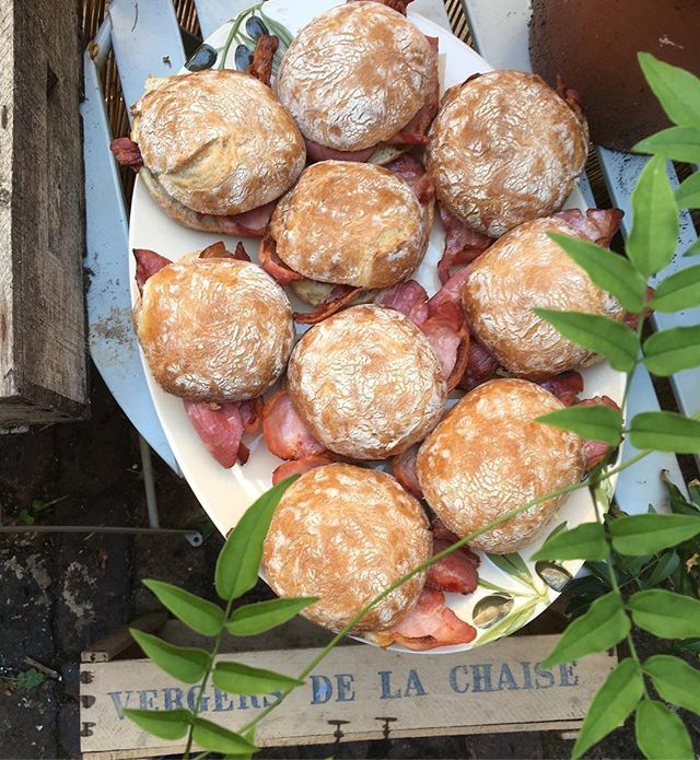 Bacon roll anyone?
Breakfast delivery this am, tempting to eat one one the way but we resisted!
#breakfast 
#breakfastmeeting 
#bacon
#delivery ift.tt/2NGpT61