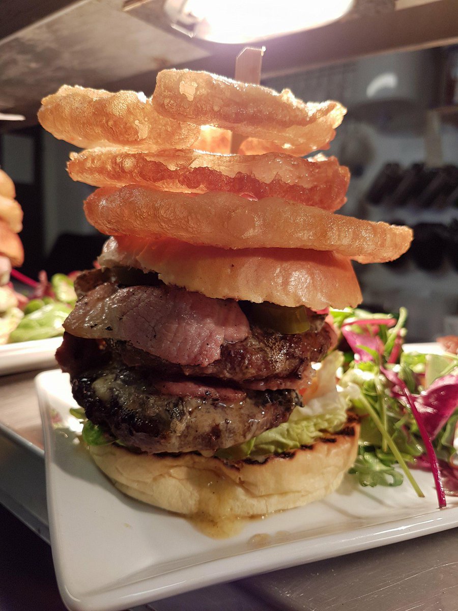 MasonsHopperton's tweet image. We ARE showing the footie later and offering a free pint of pepsie if you are the designated driver! #itscominghome @masonshopperton