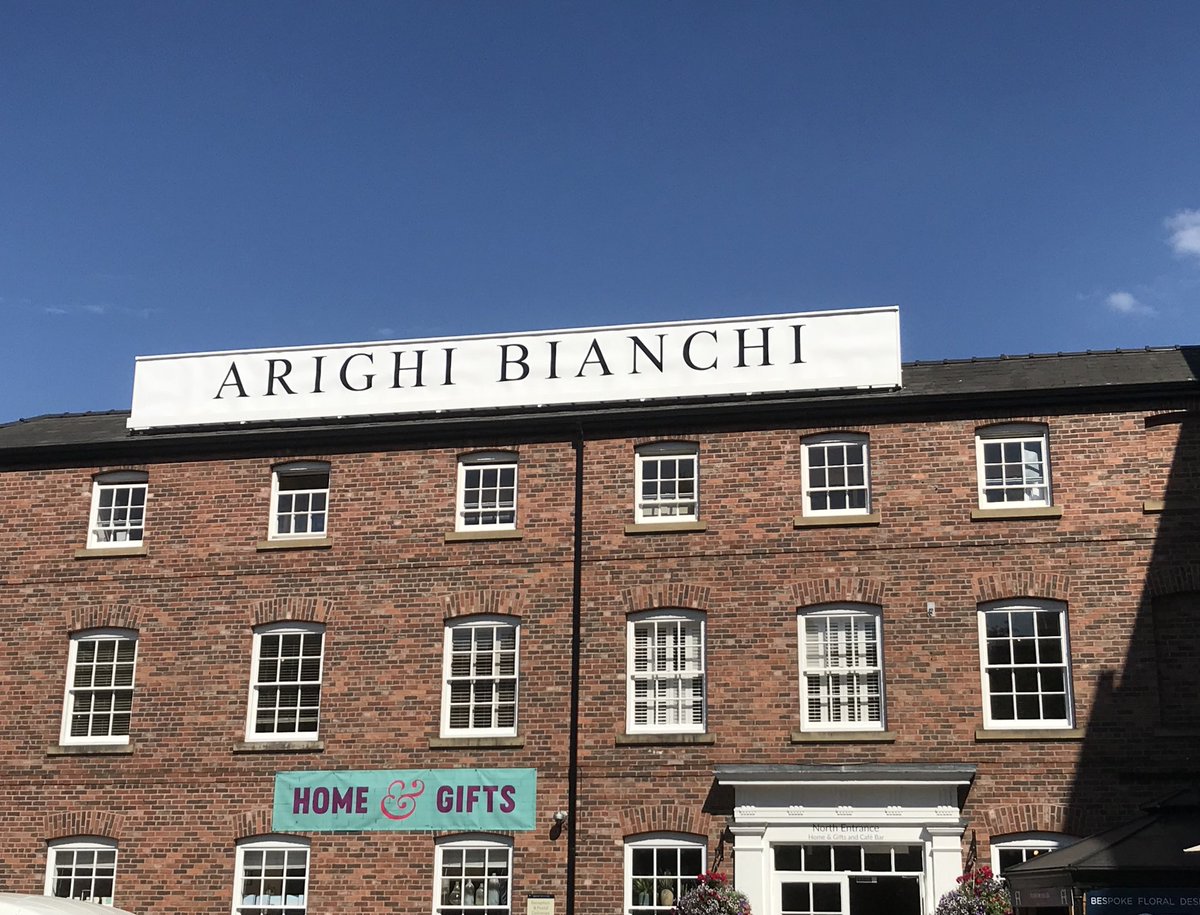 riviera_home_uk's tweet photo. Selecting the perfect colour from our new #Luxure 100% #bamboo #carpet range to match the #aura corner group in Trantino Smoke by @ROMsofas at @Arighi_Bianchi #macclesfield #cheshire , see the full #rivierahome range in the flooring department #rhuk https://t.co/MnS5qMz09w