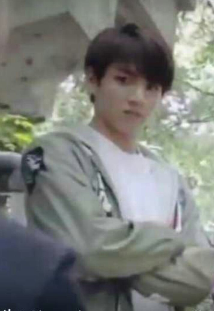 yeonIogy's tweet photo. eu tava achando q era algo relacionado à Dora aventureira e BTS
wtf??? 
#DoraxBTS https://t.co/cowNStH8VM