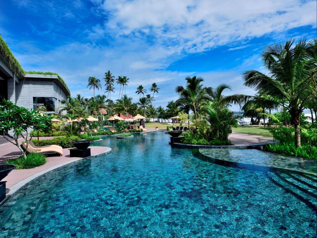 AnsamaTravel's tweet image. Make it simple, but significant ❤️

📷📍: @Marriott 🌊🇱🇰

#srilanka #weligamabay #ansamatravel #wonderofasia #beautiful #travel #instagood #love #luxurytravel #vacation #holiday #family #honeymoon #srilankahoneymoon #honeymoonsrilanka #tourist #beach #island #nature