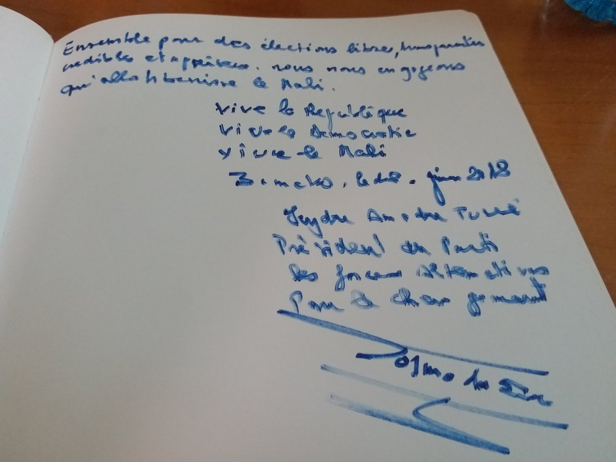 BenKalata's tweet photo. (signature suite) de nos candidats ou représentants ont pris l'engagement de s'investir dans une élection paisible en signant un livre d'or lors de notre campagne pledge.
financé par USAID #PeupleAmericain
@BenKalata
@Thinkpeacesahel https://t.co/ZVCEDcQ8nR https://t.co/sdZI2nSsuS