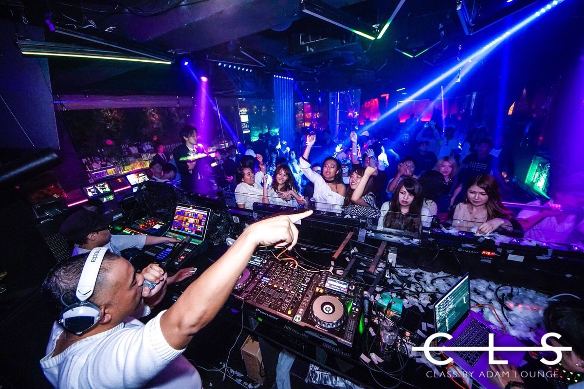 CLS_ANYWHERE's tweet photo. 7/06 Party Photos
・
BENKAY (@BENKAYOFFICIAL)
・
#adamlounge
#benkay
#progressivehouse
#groovehouse
#futurehouse
#housemusic
#nightclub
#osaka
#tripadvisor https://t.co/ntJ7lfdFnZ