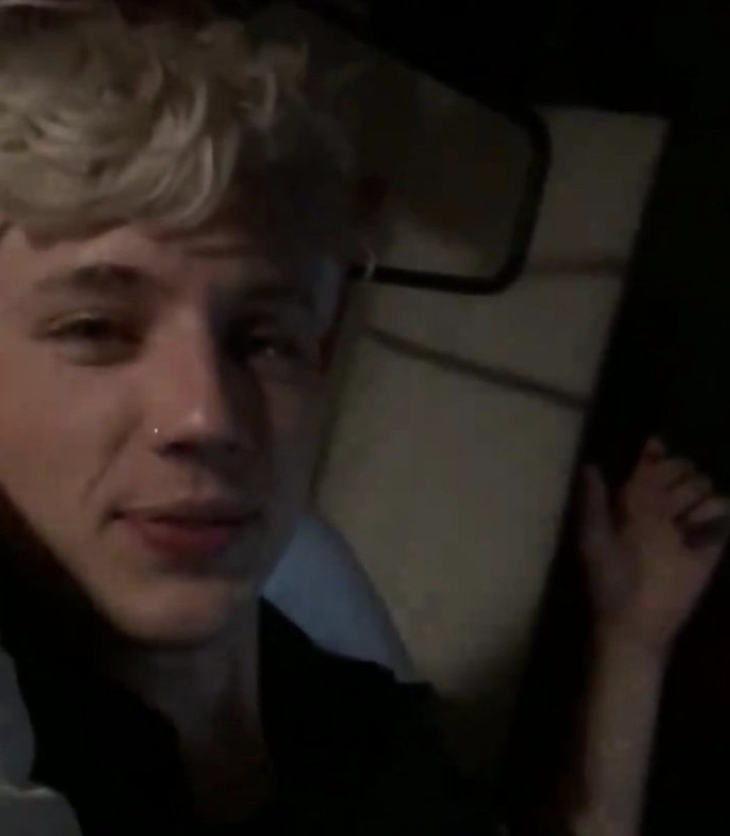 👼🏼 (@troyesivan) on Twitter photo 