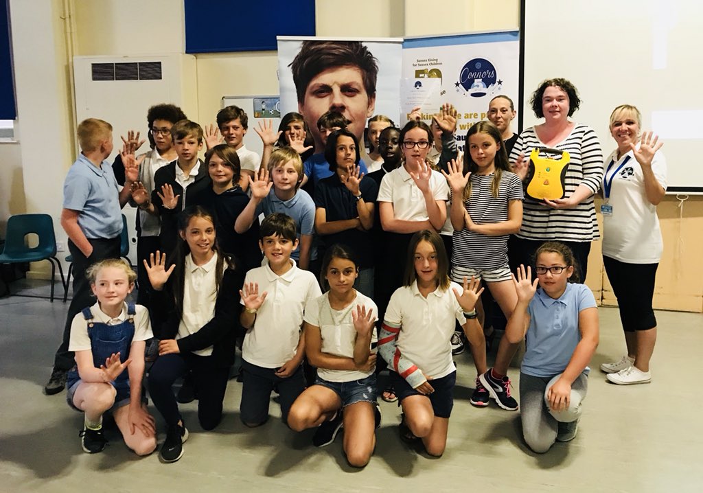 Queensparkpsch's tweet photo. What an amazing &amp; inspiring assembly this morning given by Mrs  Saunders from @ConnorSaunders5. 

Our Year 5 &amp; Year 6 children had some first aid training &amp; we are now the proud owners of a defibrillator! @ConnorSaunders5 #fiveisalive ✋🏼 #heartsafeschool https://t.co/kEitnob8a2