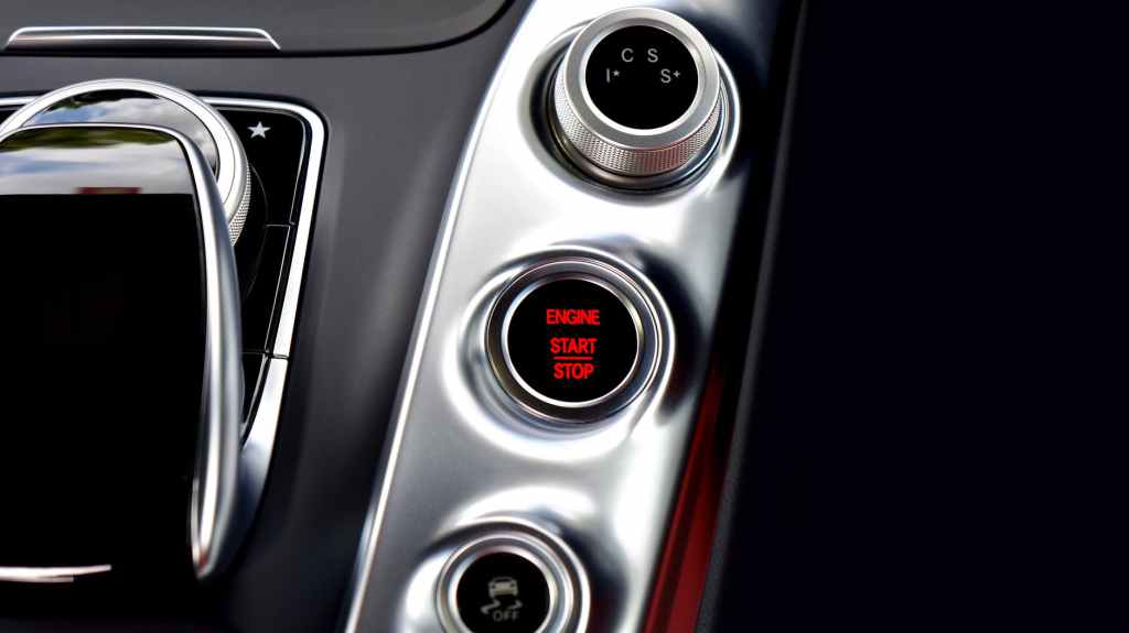 DevonTraining's tweet photo. How to drive a manual car. The very basics. https://t.co/chiajkZe6P https://t.co/BDo1PEQE4O
