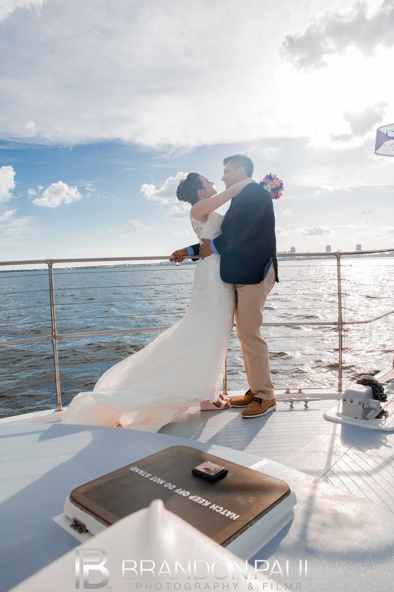 Anchored in Love! #StPete #StPetersburg #Tampa #wedding #yachtwedding #destinationwedding #weddingwednesday #yachtsoflove
TampaBayYachtCharter.com