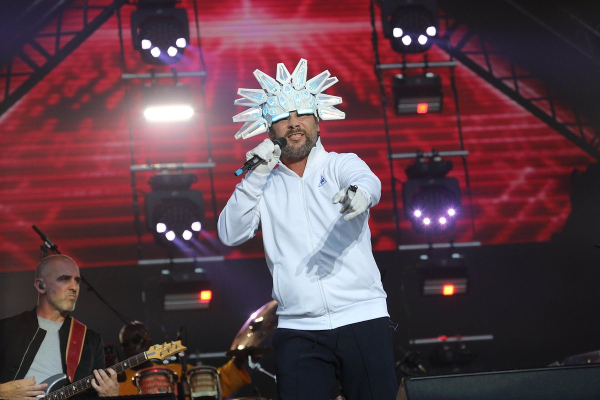 VilleArras's tweet photo. #MainSquare
Retour en images sur le concert de @JamiroquaiHQ  à #Arras 👌🏽
#MainSquare2018 

📸 Crédit photo : Julien Mellin https://t.co/BRI2DVKLkK