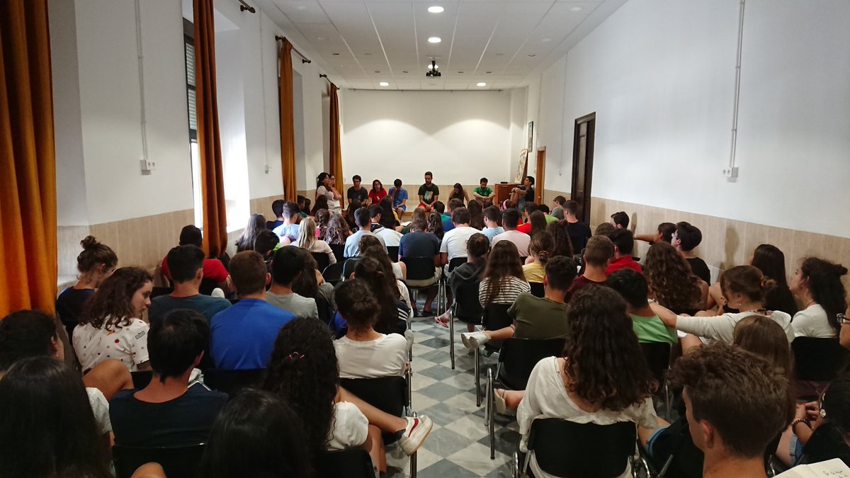 convimarcha3's tweet photo. Testimonios de la mañana por parte de los animadores. Muy enriquecedor. Gracias por tanta vida!!!! #ConvivenciaGVX @GVXMediterranea https://t.co/ahEREXY3fv