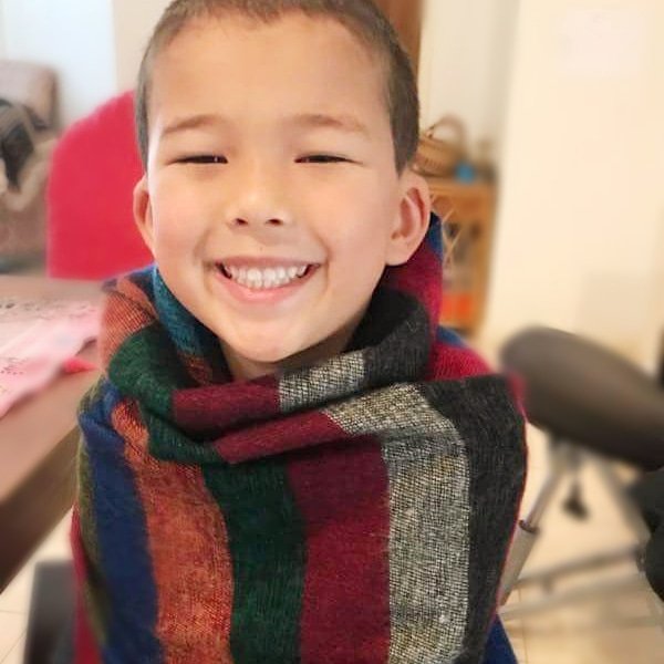 Tashi has been wrapping himself up in his warm yak wool shawl during this cold snap❄ Yak Wool is 100% natural, breathable, lightweight & toasty warm.
#HimalayanDreams have a lovely range of #YakWool shawls & blankets priced $35 & $45
#cairnsshopping #thepiercairns #winterfashion