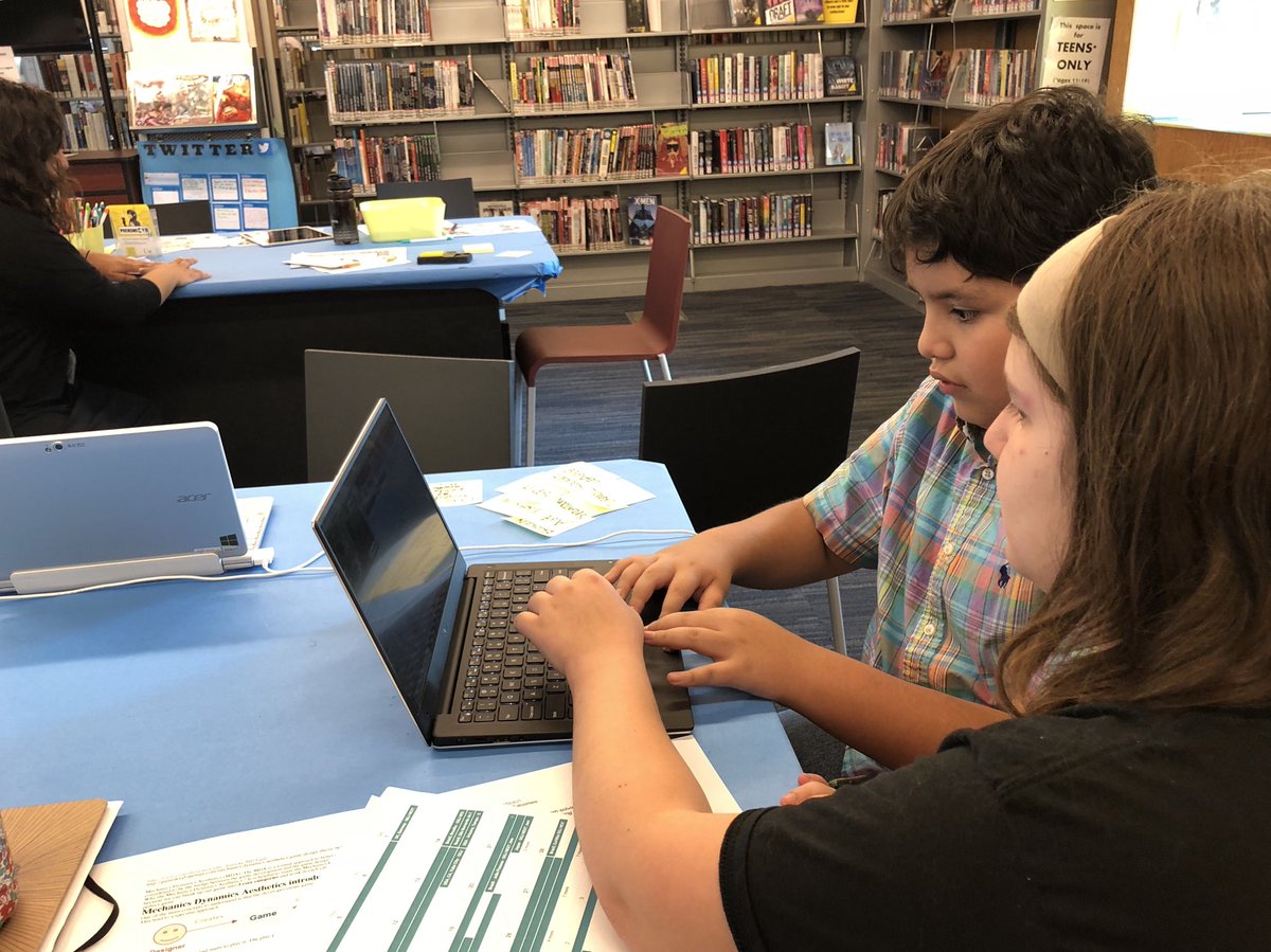 digisalad's tweet photo. @G4C #StudentChallenge2018 grand prize winner + @AliceProjectCMU interactive star shared games + insight w/ Youth #GetYourGameOn #SquirrelHill @carnegielibrary #TeenTime  @remakelearning #CLPLabs https://t.co/tFHTGcWO2g