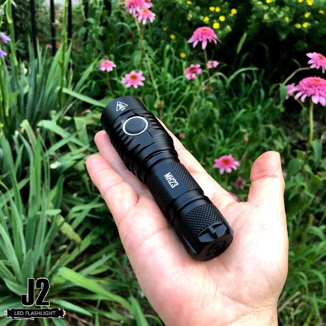 J2ledflashlight's tweet image. Nitecore MH23 is a high performance rechargeable pocket search light bursting with 1800 lumens in a compact size.
For more info, see here : j2ledflashlight.com/products/nitec…