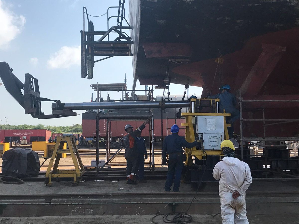 m_vd_eerden's tweet photo. Formule voor succes Zr. Ms. Pelikaan stoelt op 7T’s: Team #teampeli, Techniek, Thuisfront &amp; Terugvalmogelijkheid (de spelers) maar ook Tijd, Training &amp; Toeval als factoren om te beheersen. Principe als model voor toekomstige marinebouw met ‘lean staffing’! https://t.co/yI3dhQWeZu