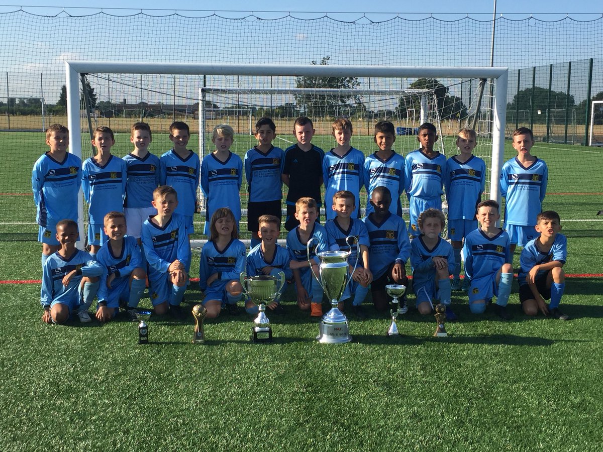 Immensely proud of the @CheshuntyouthU9  this season picking up 6 trophy’s within the squad-R&T tour winners, @parsloesyouth tournament winners @PottersBarUTD tournament winners, @londoncolney tournament winners, @wareyouth tournament winners @roystontyouthfc tournament winners