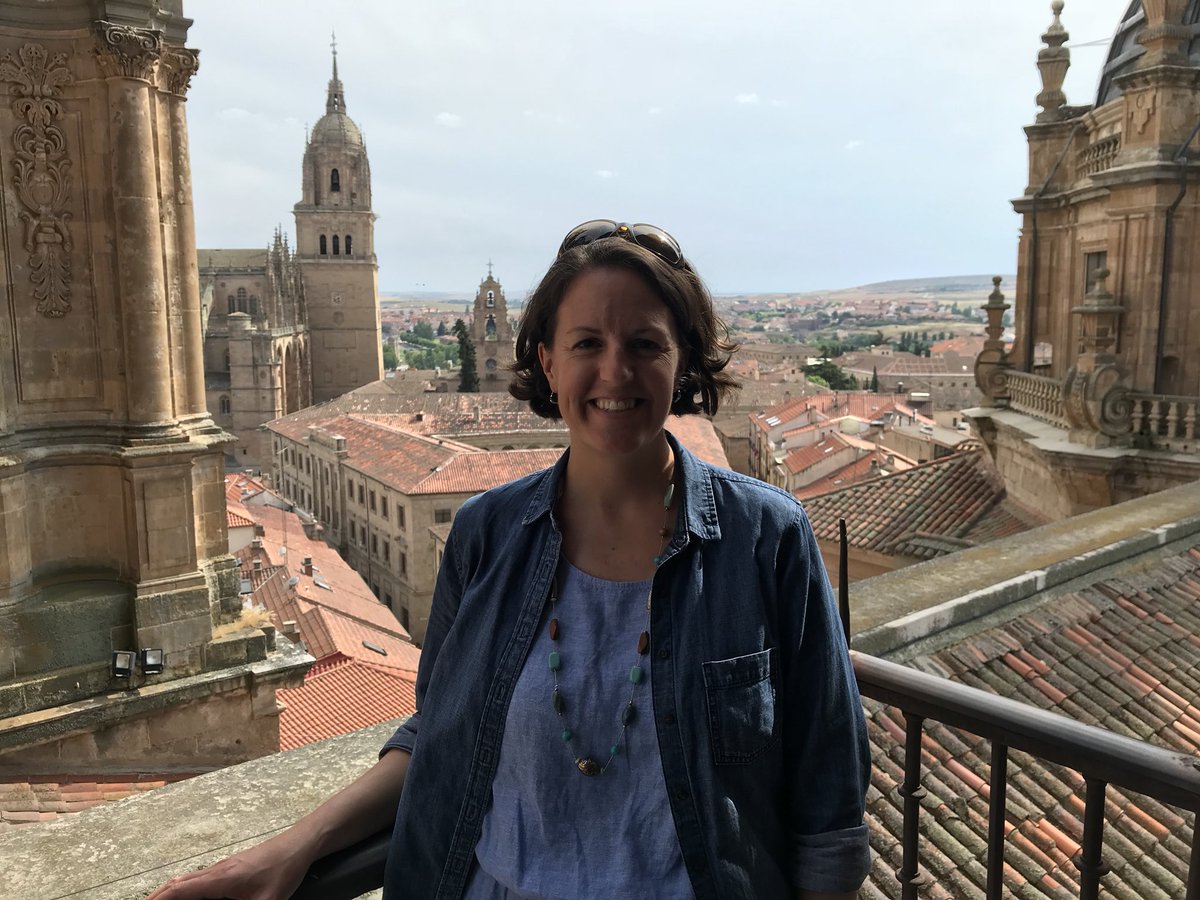 SraWolfe's tweet photo. Lo estoy pasando a las maravillas aquí en Salamanca. https://t.co/rLkQK2HIMN