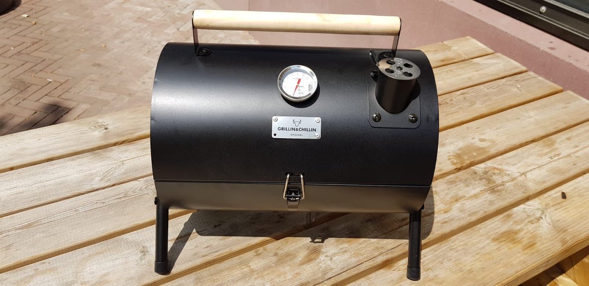 Win een BBQ! Bij aankoop van 5 black angus burgers maak je kans om deze mooie compacte BBQ te winnen.
Wat moet je doen? 
Lever je bonnetje met je gegevens in bij de toonbank dan maken wij over twee weken, zondag 29 juli rond 18.00 uur de winnaar bekend!
Graag delen! #strijps