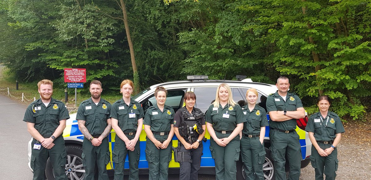 glynogwen's tweet photo. Today the students got to spend time with the Armed Policing Alliance. They learnt about ballistic injuries and working along side armed offices. A brilliant informative session. 
 #partnershipworking #highlytrainedofficers #oursafety @newryboy75 @WelshAmbulance @NWPolice https://t.co/aSTFExwIfY