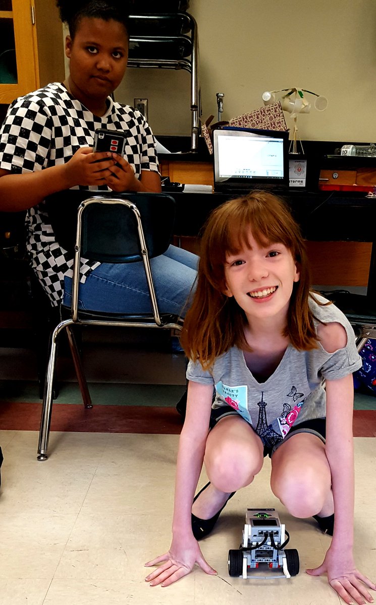 lauraf422's tweet image. Lego @Mindstorms_EV3 have taken over @delandbulldogs Step ⬆️ 2 STEM summer camp! @VolusiaSTEM #vcssummer