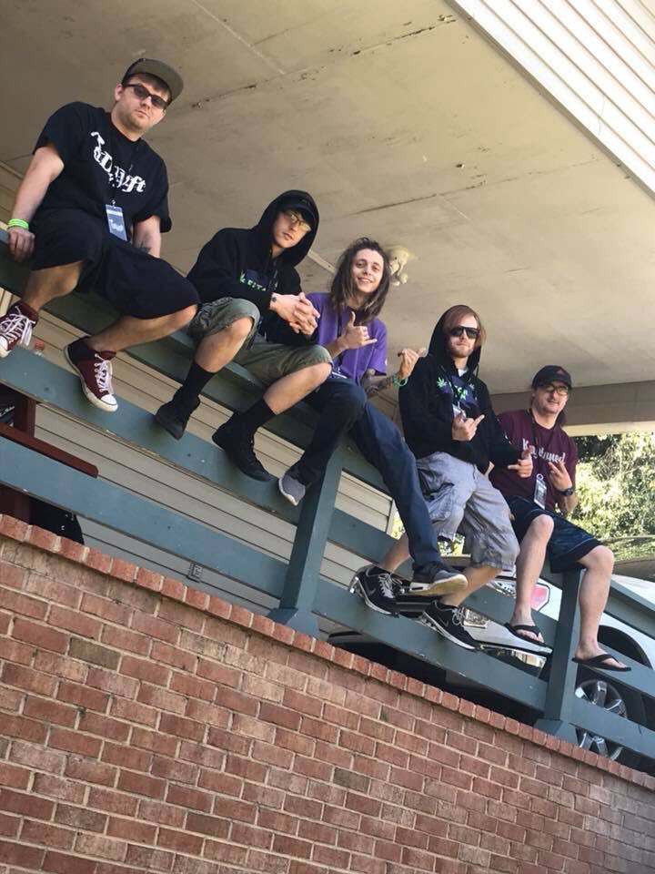 Dryft9's tweet photo. VA this past weekend was dope and cant wait to go back with the homies @fitchteam #FitchAcademy #summersessions #Flight570 
#VA #musicislife https://t.co/iKADXUI93m