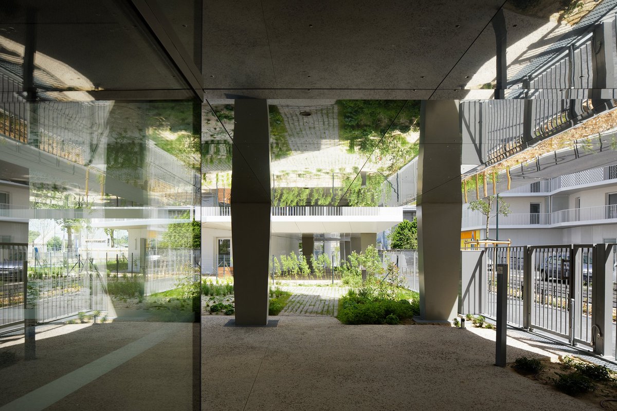 In the history of architecture it is rare to find examples of roads built entirely by the same architect. 
Hamonic Masson+Associes designs Rue Camille Claudel in #Paris bit.ly/2NLRBhU