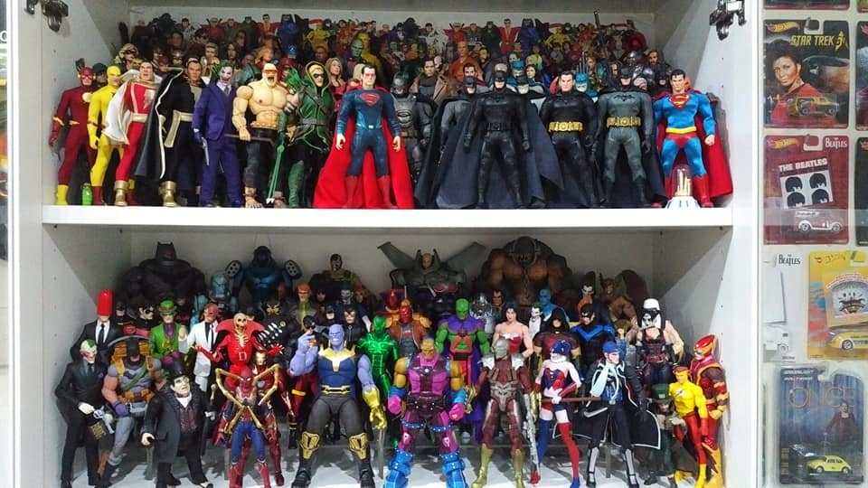 saifulzamir's tweet photo. menangis tengok collection dia 😭😭😭 https://t.co/hBei6MWKY6