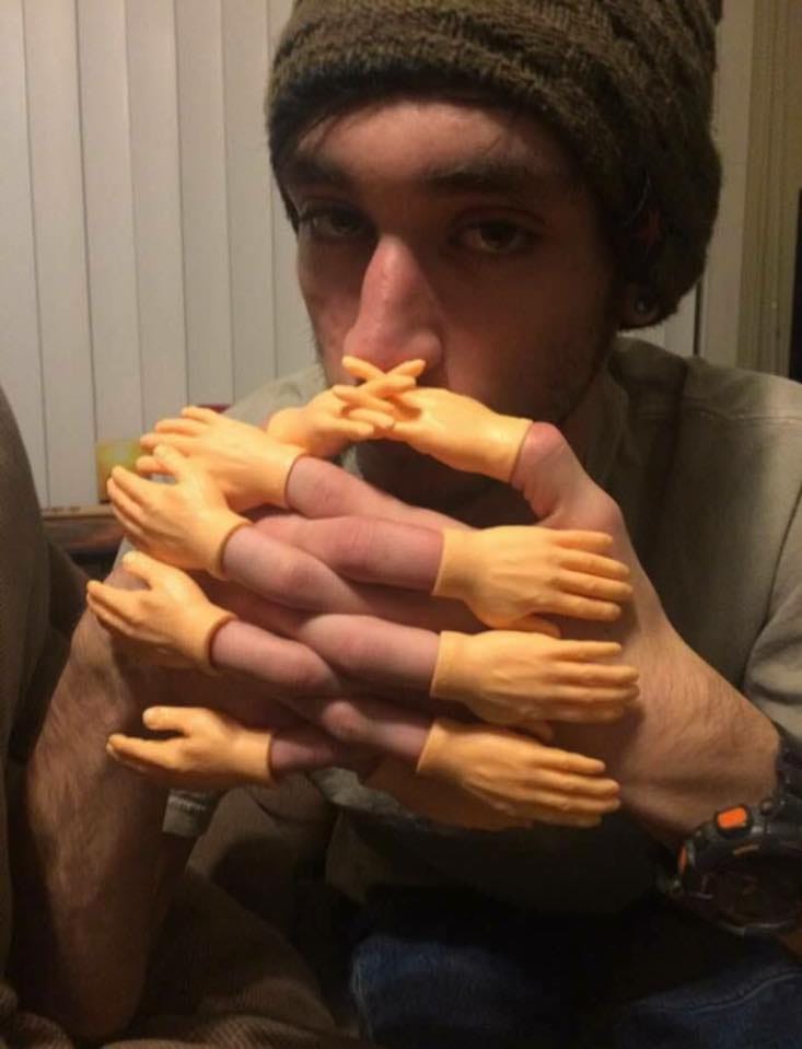 ojuarAOE's tweet image. Eu quando alguém vem contando mentiras sendo que já sei toda a verdade #QuartaDetremuraSDV