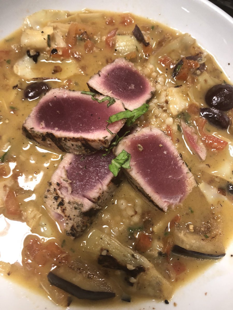 SunsetPointeFH's tweet image. Wow I gotta post here! Who loves great seafood?