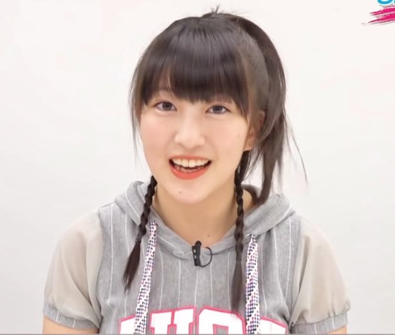 駱駝色 ハロステヘアアレンジ 羽賀朱音 この髪型は 昔辻希美さんがライブ中によくやっていた 髪型で それを私流にアレンジしてみました その辻の髪型を保存してある画像の中から 探してみたらこれを見つけました