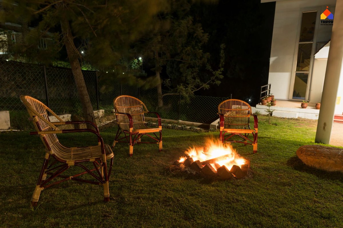 tripprworld's tweet image. The  bonfire at Trippr Kodaikanal, is a perfect getaway from the weekend woes. Amongst the lap of mountains, Trippr Kodai truly reflects the pride of "The princess of the hills".

The mountains are calling! 
Book your stay now at trippr.com

#Kodaikanal #trippr