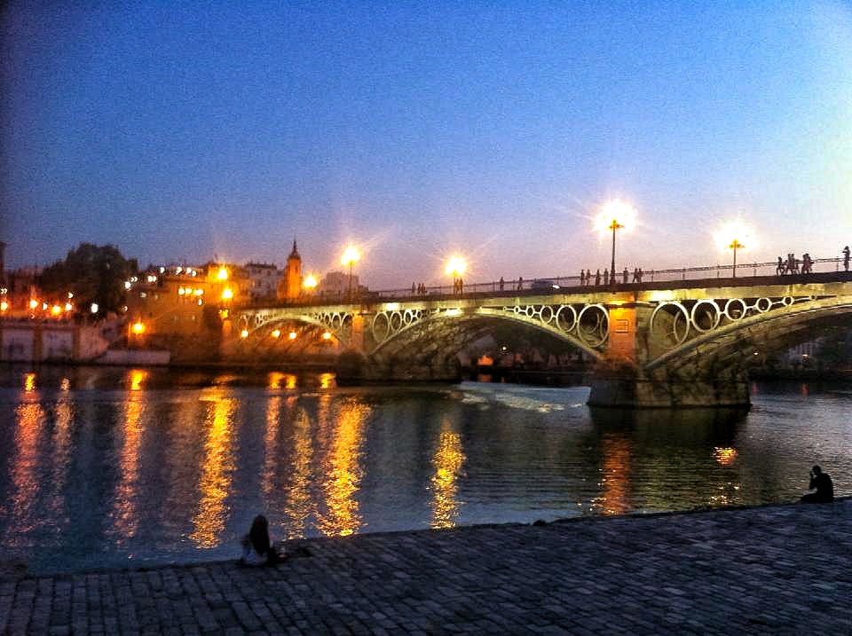 zanetabarancom's tweet photo. Why you will regret visiting Sevilla? https://t.co/F2cqa9I5n1 #zanetabarancom #followze #wanderlust #adventureseeker #doyoutravel #travelmore #goexplore #wonderfulplaces #openmyworld #lovetotravel #adventurethatislife #roamtheplanet #travelbloggers #travelblogging #tblogger https://t.co/4XsuCCnmC5
