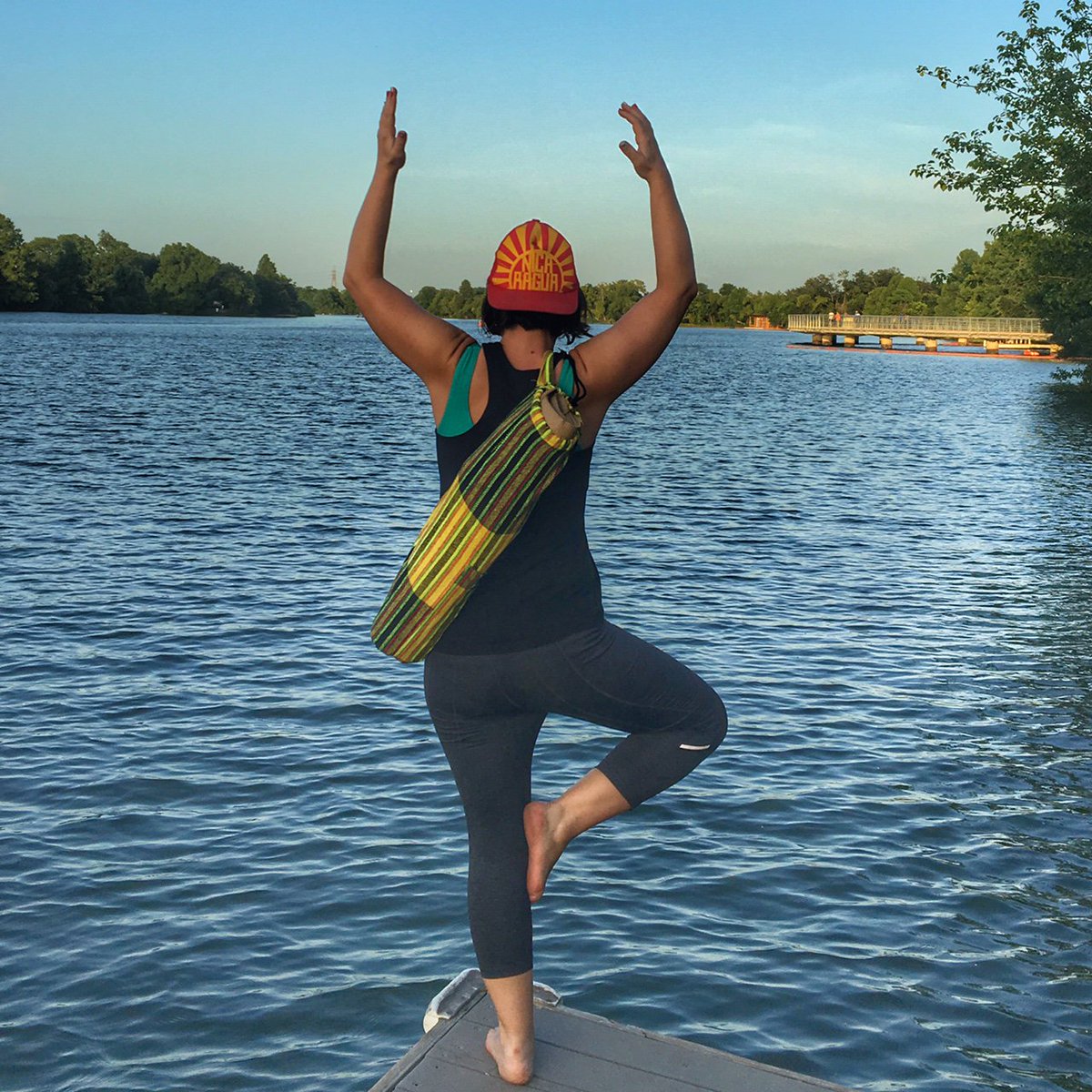 Donating solar-powered lamps to kids without electricity #FairTrade #Yoga Bags <a href="/EsperanzaMarket/">Esperanza Market</a> #SustainableFashion buff.ly/2jBh4yB