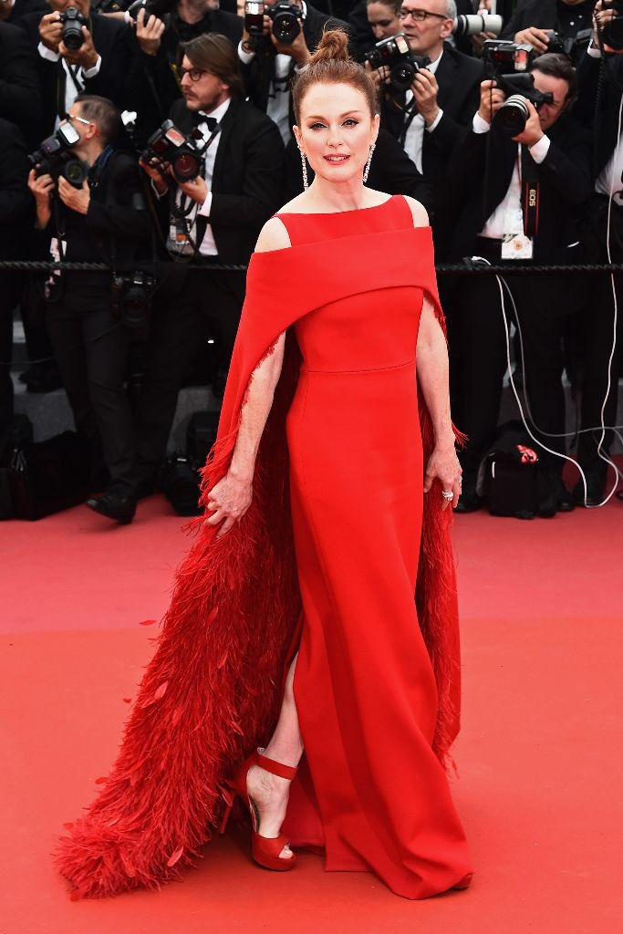 mooreblanchett's tweet photo. Julianne Moore is pure elegance https://t.co/sQ4PkznSxD