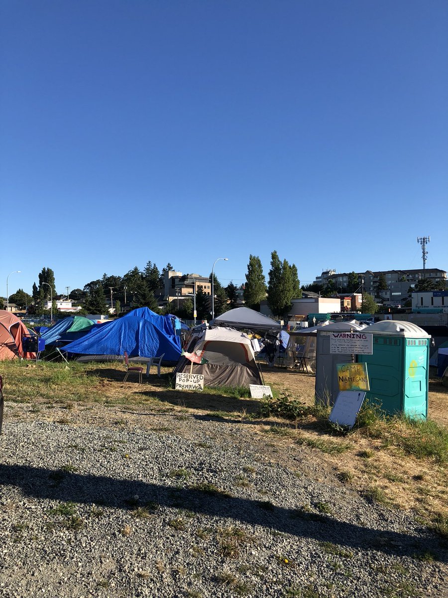 SaanichFire's tweet image. Crews @SaanichFire responding to a report of fire in @saanich Regina park found overheated BBQ cause for the alarm. Campers notified of High fire risk and to maintain fire safety #FireSafety #Reginapark