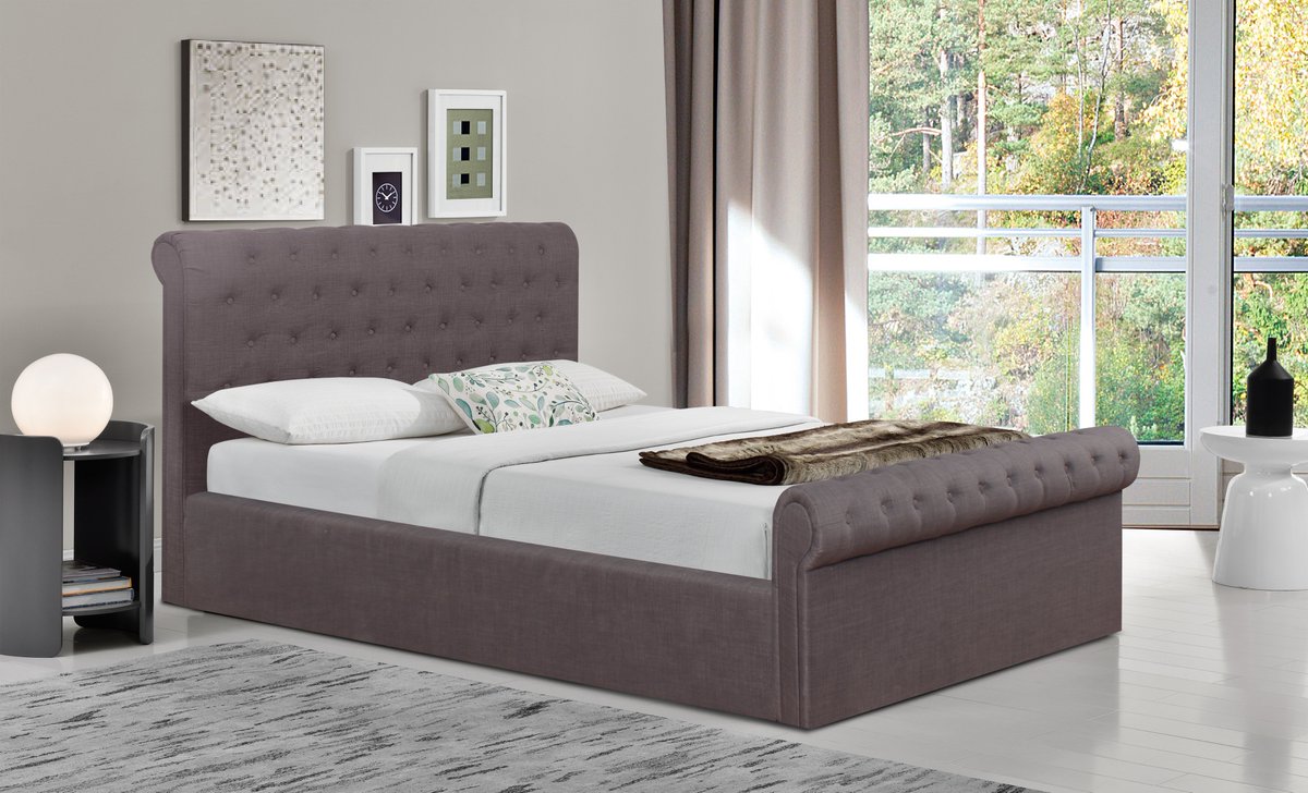 FTAFurnishing's tweet photo. This FTA exclusive Grey Ottoman Storage Side Lift Sleigh Bed has now been massively reduced on our website.

4FT6 &amp; 5FT available, starting at as low as £259.99 with next day delivery available.

https://t.co/oWC0LCMi4r

#bed #ottoman #sleigh #bedroom #furniture #home #design https://t.co/37v14716C0