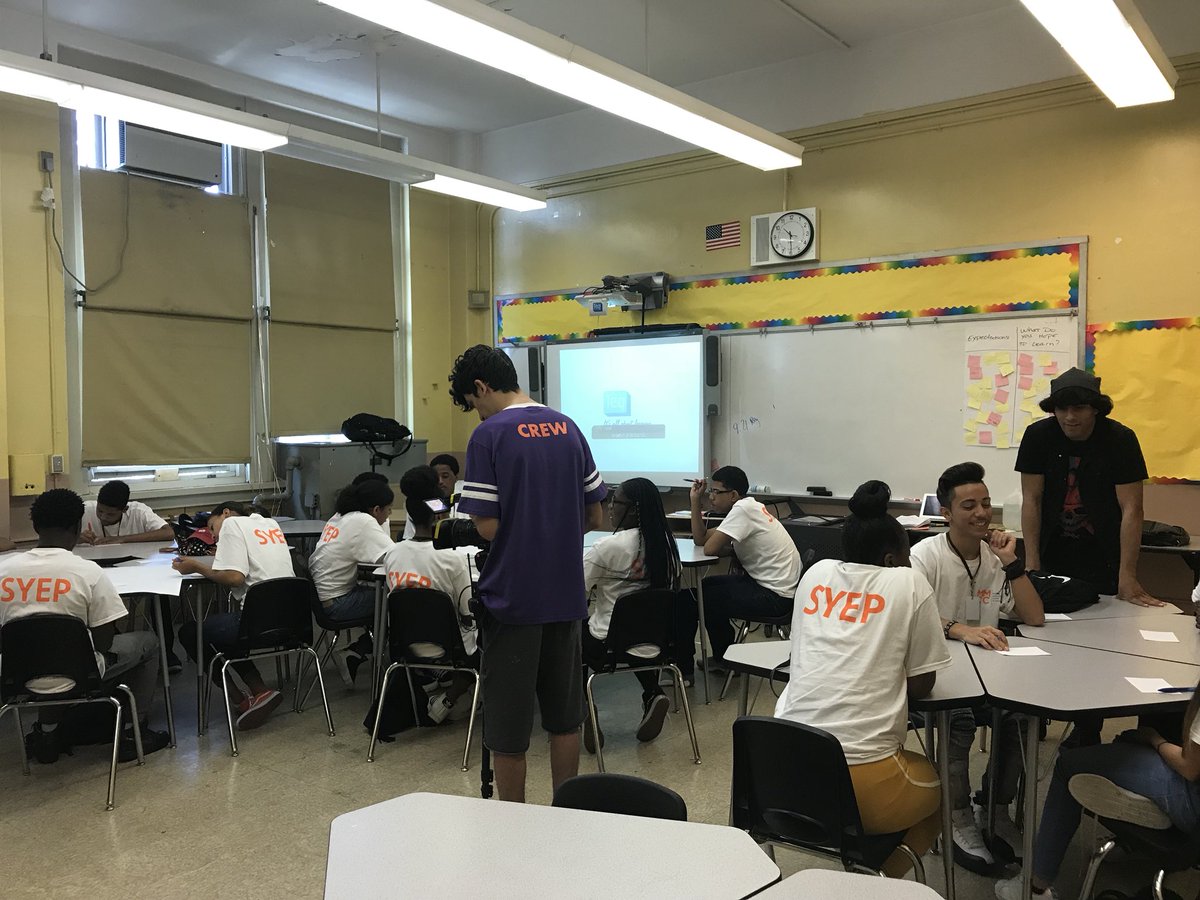 susymommy's tweet photo. Behind the scenes at HERO High School CareerCLUE students creating APPS w/Next Step Pictures students filming. Stay tuned for finished product, a summer Blockbuster! #studentsatwork #communityschools #SYEP2018 https://t.co/QIrCjCgK6M